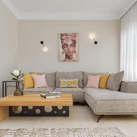Apartment Thiramenous Athens