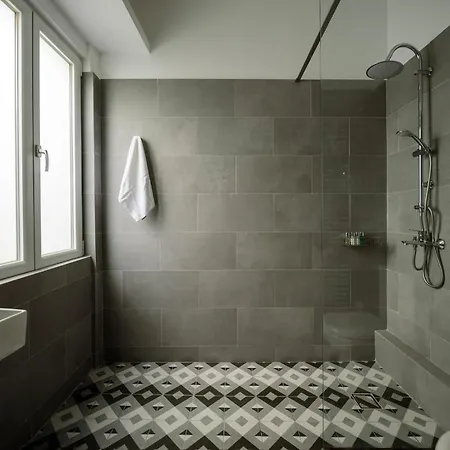 Thiramenous Apartment