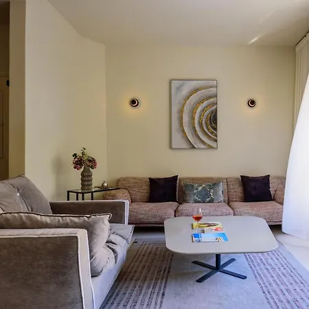Apartment Thiramenous Athens