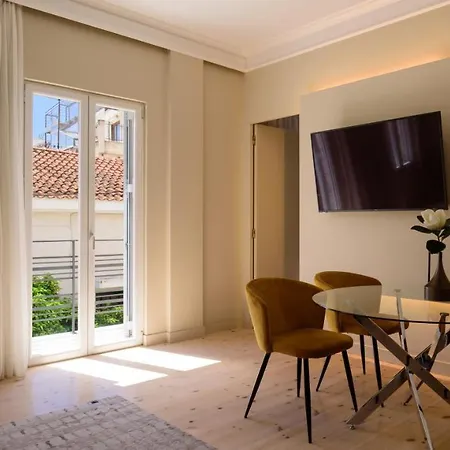 Thiramenous Apartment *